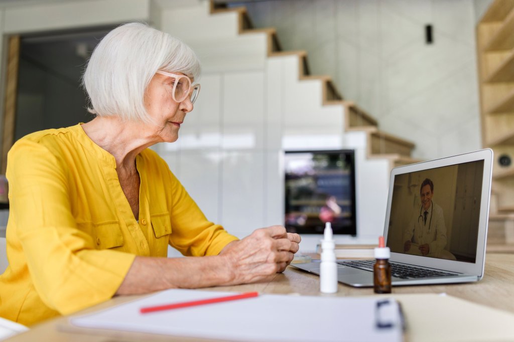 Senior Care: 10 Important Things Personal Caregivers Should Observe in  Elder Care - Thrive Global