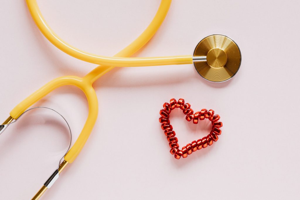 How to Help a Loved One Choose a Doctor