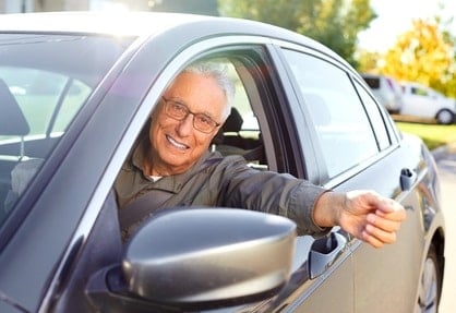 stockfresh_7573677_senior-car-driver_sizeXS-min.jpg