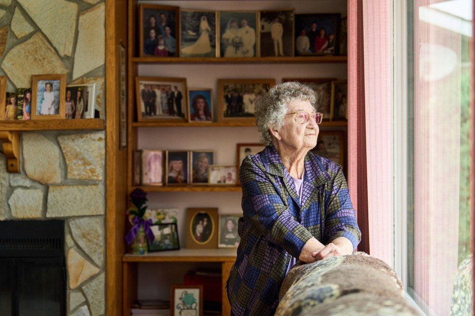 Sundowning Tips for Caregivers